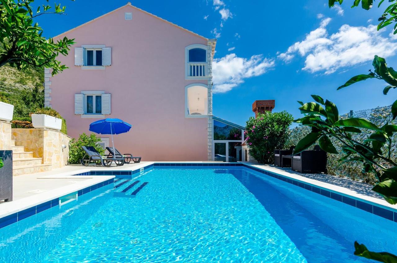 Villa Mateo With Private Pool 그루다 외부 사진