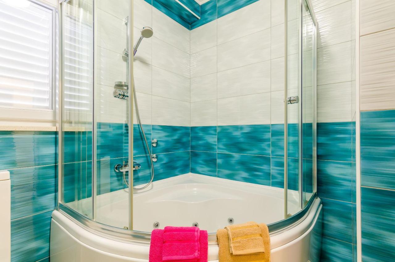 Villa Mateo With Private Pool 그루다 외부 사진