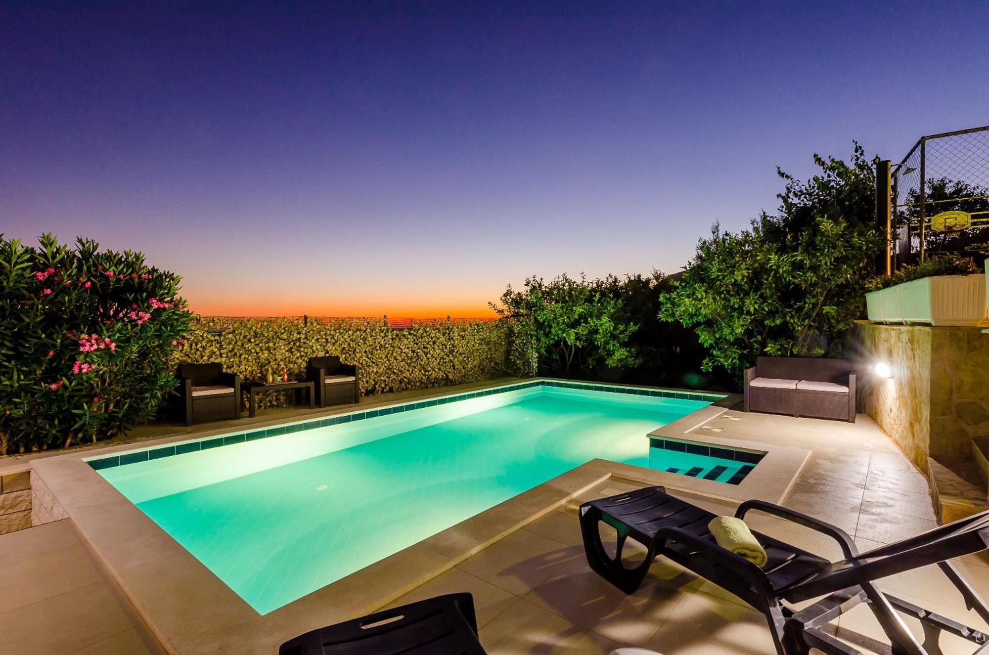 Villa Mateo With Private Pool 그루다 외부 사진